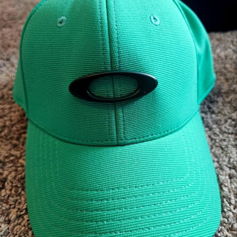 Oakley Vibrant Green Baseball Cap